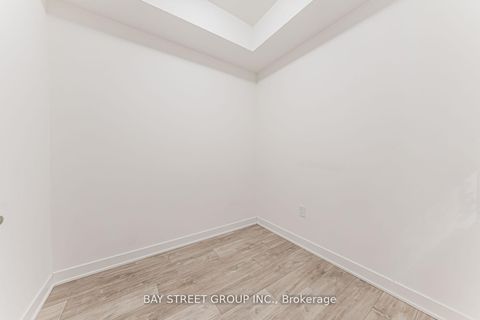 Photo 8 at 1227E - 70 Princess Street, Moss Park, Toronto
