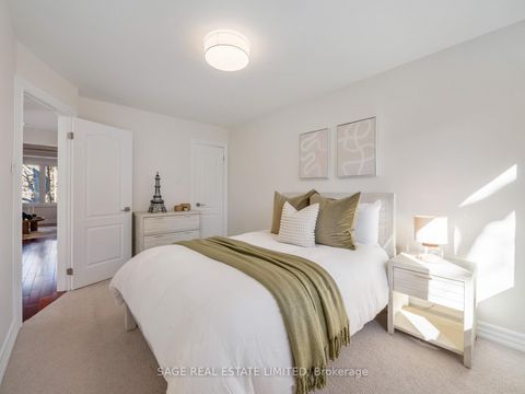 Photo 12 at 137 Willow Avenue, The Beaches, Toronto