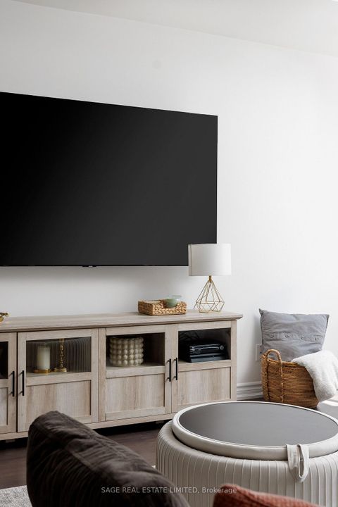 Photo 2 at 22 - 150 Long Branch Avenue, Long Branch, Toronto