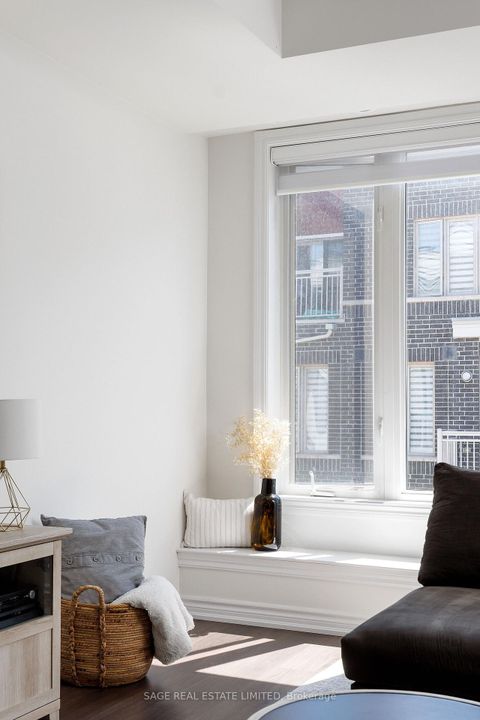 Photo 3 at 22 - 150 Long Branch Avenue, Long Branch, Toronto