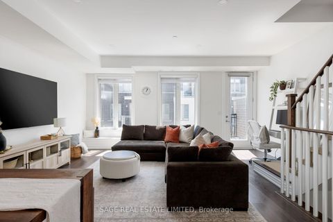 Photo 7 at 22 - 150 Long Branch Avenue, Long Branch, Toronto