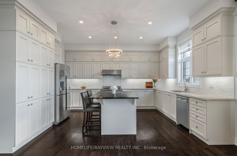 Photo 5 at 17 Lacrosse Trail, Kleinburg, Vaughan