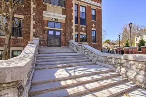 Photo 3 at 203 - 400 Park Avenue, Central Newmarket, Newmarket