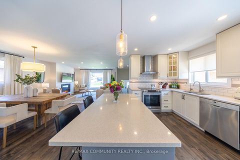 Photo 15 at 912 Walton Boulevard, Williamsburg, Whitby