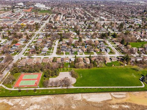 Photo 25 at 912 Walton Boulevard, Williamsburg, Whitby