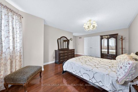 Photo 18 at 126 Redondo Drive E, Beverley Glen, Vaughan