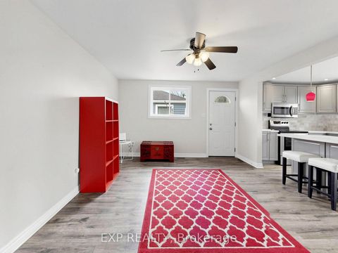 Photo 6 at 262 Woodycrest Avenue, Keswick South, Georgina