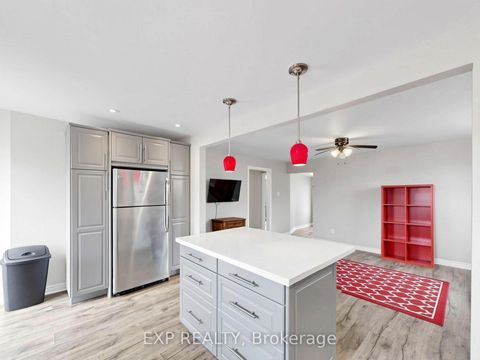 Photo 14 at 262 Woodycrest Avenue, Keswick South, Georgina