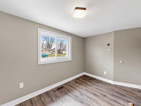 Photo 24 at 262 Woodycrest Avenue, Keswick South, Georgina