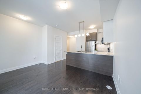 Photo 6 at 13 - 11 Eldora Avenue, Newtonbrook West, Toronto