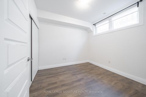 Photo 21 at 13 - 11 Eldora Avenue, Newtonbrook West, Toronto