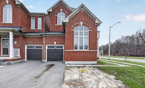 Photo 2 at 1 Reddington Road, Cedarwood, Markham