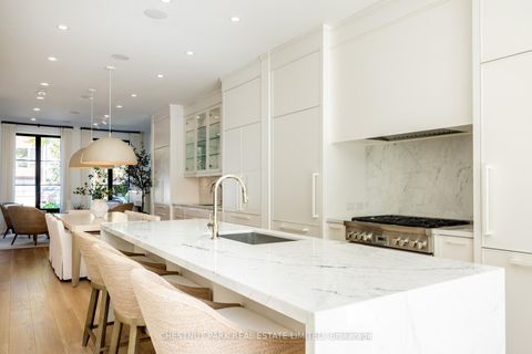 Photo 7 at 229 Sheldrake Boulevard, Mount Pleasant East, Toronto