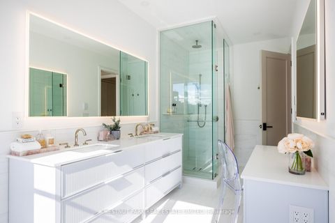 Photo 17 at 229 Sheldrake Boulevard, Mount Pleasant East, Toronto