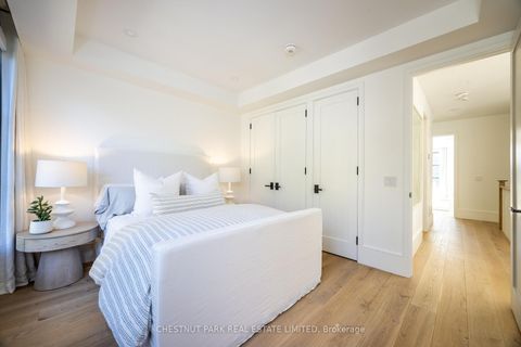 Photo 22 at 229 Sheldrake Boulevard, Mount Pleasant East, Toronto