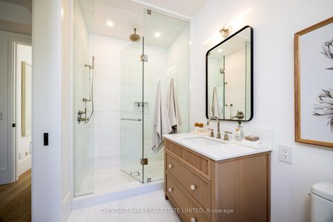 Photo 25 at 229 Sheldrake Boulevard, Mount Pleasant East, Toronto