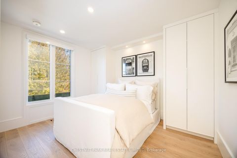 Photo 26 at 229 Sheldrake Boulevard, Mount Pleasant East, Toronto