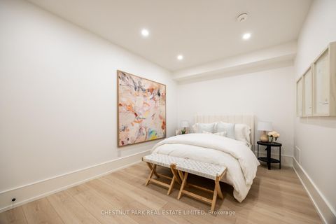 Photo 39 at 229 Sheldrake Boulevard, Mount Pleasant East, Toronto