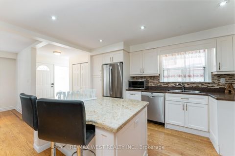 Photo 7 at 34 Barkwin Drive, Beaumonde Heights, Toronto