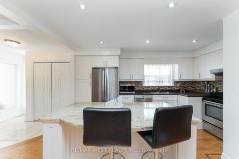 Photo 8 at 34 Barkwin Drive, Beaumonde Heights, Toronto