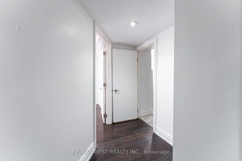 Photo 24 at 34 Barkwin Drive, Beaumonde Heights, Toronto