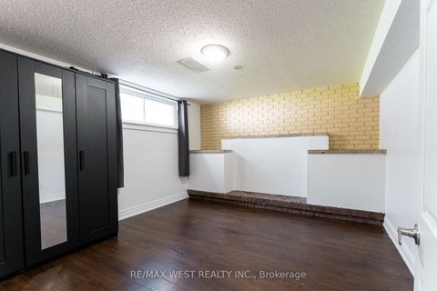 Photo 38 at 34 Barkwin Drive, Beaumonde Heights, Toronto