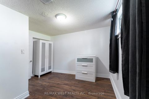 Photo 41 at 34 Barkwin Drive, Beaumonde Heights, Toronto