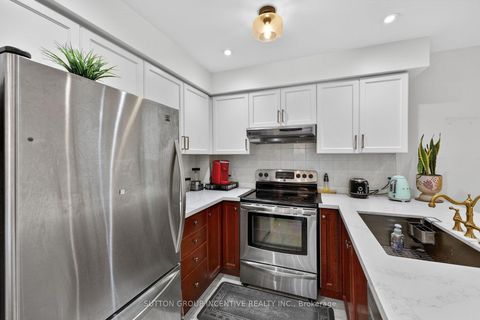 Photo 8 at 46 Bates Court, Painswick North, Barrie