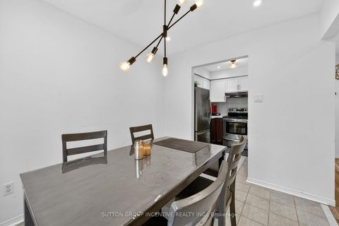 Photo 11 at 46 Bates Court, Painswick North, Barrie