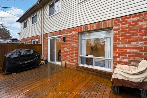 Photo 28 at 46 Bates Court, Painswick North, Barrie