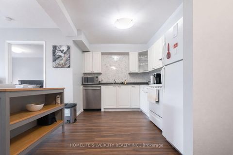 Photo 11 at 316 - 120 Bell Farm Road, Alliance, Barrie