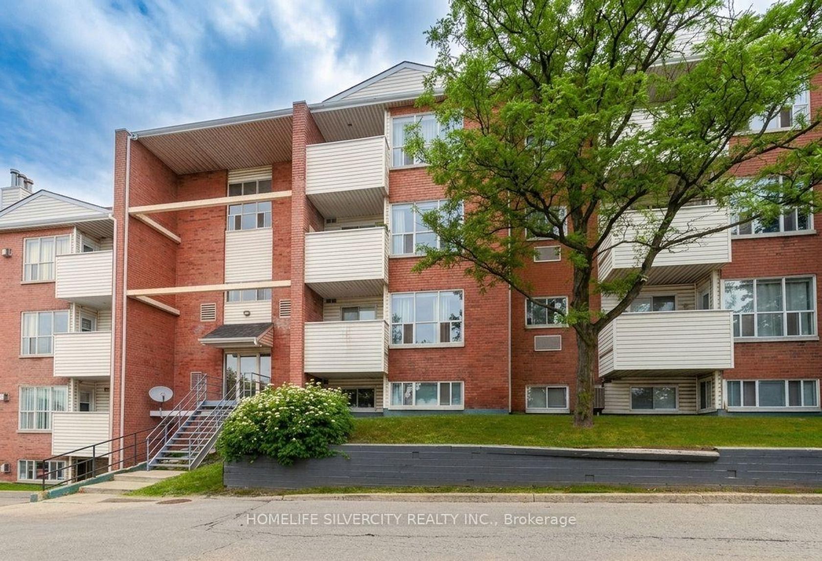 316 - 120 Bell Farm Road, Alliance, Barrie photo number 2