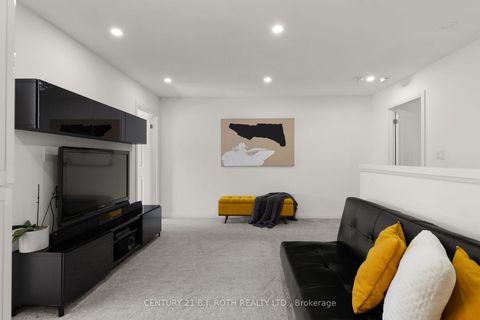 Photo 14 at 33 Brown Bear Street, Rural Barrie Southwest, Barrie