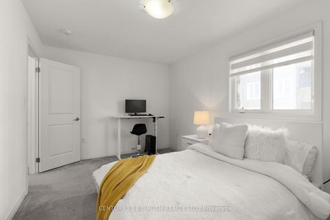 Photo 17 at 33 Brown Bear Street, Rural Barrie Southwest, Barrie