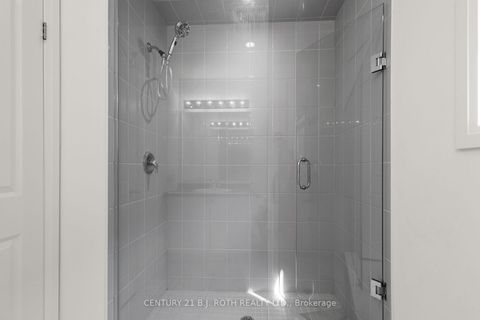 Photo 19 at 33 Brown Bear Street, Rural Barrie Southwest, Barrie