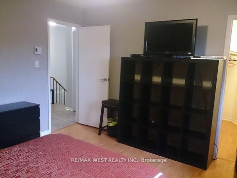 Photo 11 at 14 - 3100 Kingston Road, Cliffcrest, Toronto