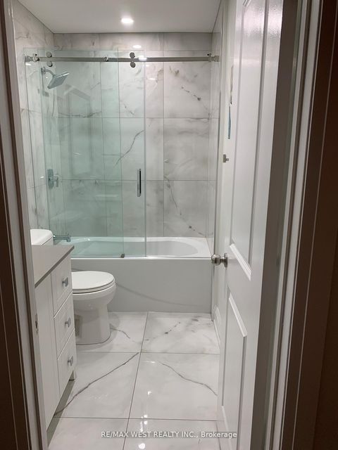 Photo 13 at 14 - 3100 Kingston Road, Cliffcrest, Toronto