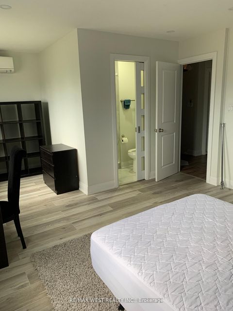 Photo 19 at 14 - 3100 Kingston Road, Cliffcrest, Toronto