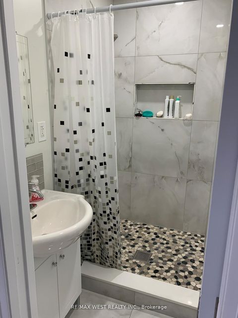 Photo 21 at 14 - 3100 Kingston Road, Cliffcrest, Toronto