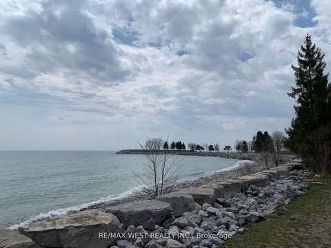 Photo 31 at 14 - 3100 Kingston Road, Cliffcrest, Toronto