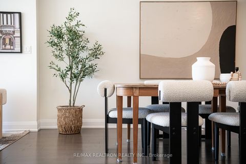 Photo 15 at 10 Hesperus Road, Patterson, Vaughan