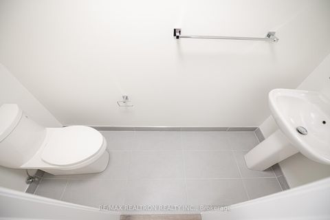 Photo 46 at 10 Hesperus Road, Patterson, Vaughan