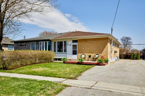 Photo 2 at 319 Dovedale Drive, Downtown Whitby, Whitby