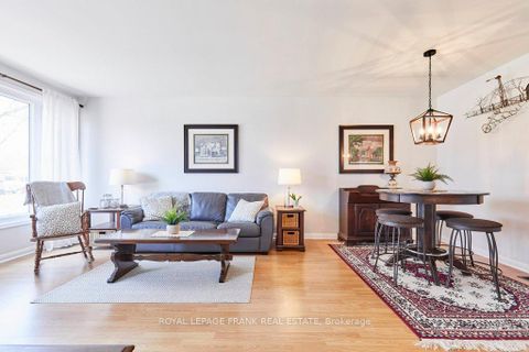 Photo 8 at 319 Dovedale Drive, Downtown Whitby, Whitby