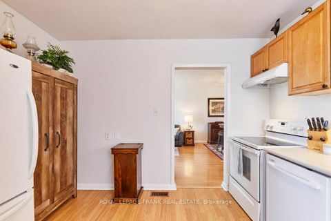 Photo 14 at 319 Dovedale Drive, Downtown Whitby, Whitby