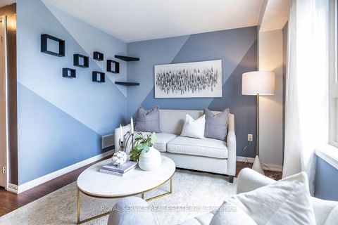 Photo 9 at 169 Scottsdale Drive, Bowmanville, Clarington