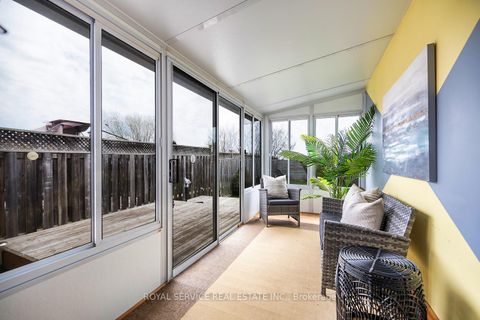 Photo 10 at 169 Scottsdale Drive, Bowmanville, Clarington