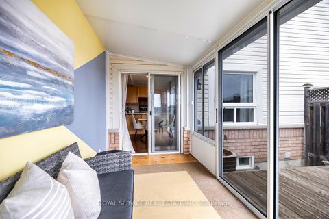 Photo 12 at 169 Scottsdale Drive, Bowmanville, Clarington