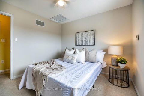 Photo 19 at 169 Scottsdale Drive, Bowmanville, Clarington