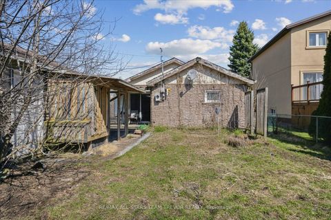 Photo 11 at 331 Hollywood Drive, Keswick South, Georgina